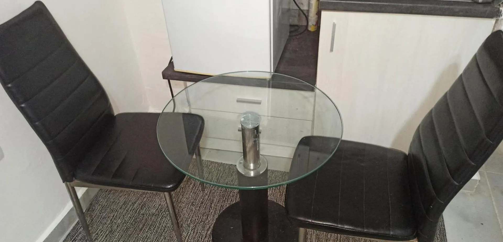 Beautiful 1-Bedroom Apartment Next To Center Thessaloniki Greece