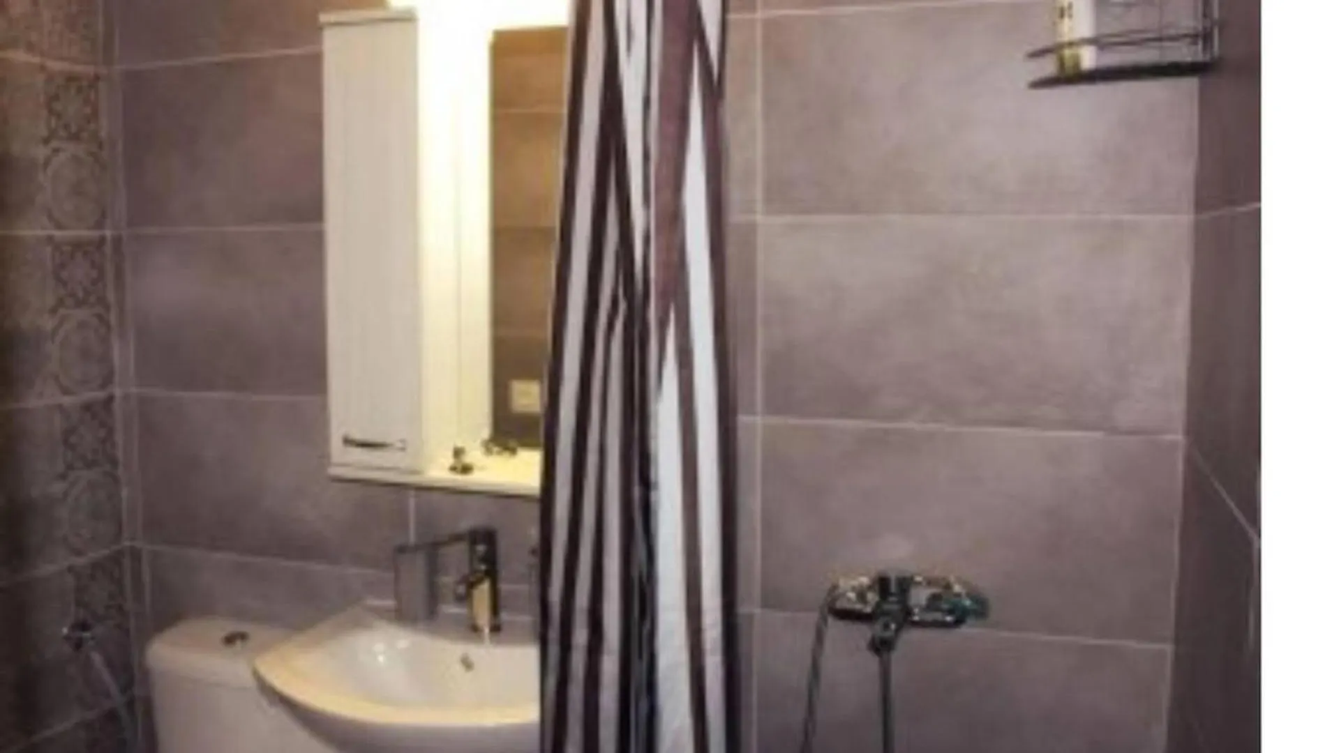 Beautiful 1-Bedroom Apartment Next To Center Thessaloniki Greece