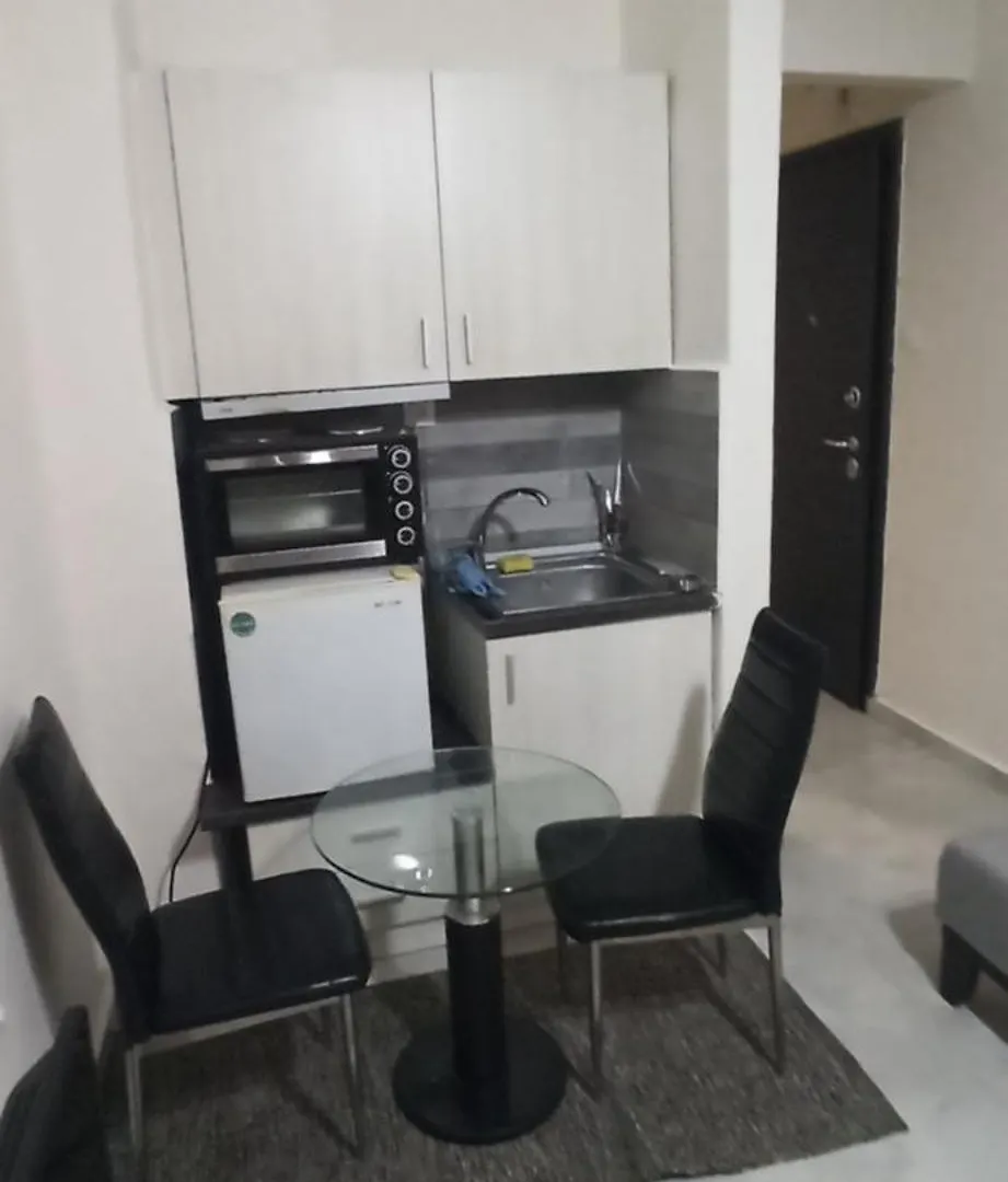 Beautiful 1-Bedroom Apartment Next To Center Thessaloniki